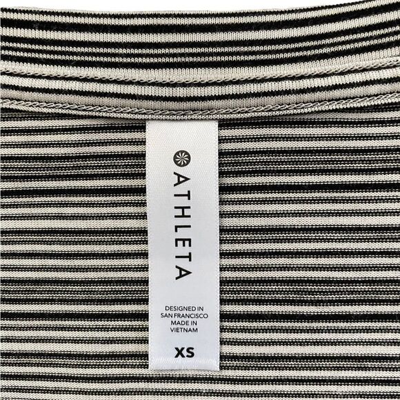 ATHLETA Cloudlight Stratus Striped Top Black and White Size XS - Picture 5 of 6